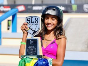 Rayssa conquista etapa do Circuito Mundial de Skate Street