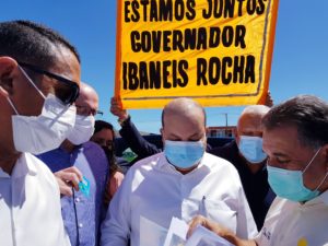 Ibaneis autoriza convocação de 100 médicos para reforçar atendimento no DF