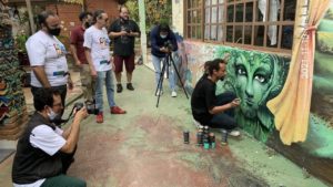 Documentário revela os desafios dos artistas do DF durante a pandemia