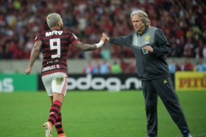 Jesus voltará para o Fla? Duas torcidas pedem demissão