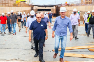 Ibaneis visita túnel de Taguatinga que chega ao fim do ano com 60% executados