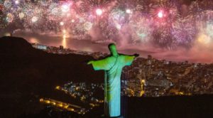 Queima de fogos da virada tem 24 mil bombas no RJ