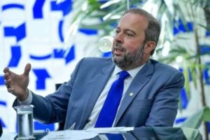Alexandre Silveira, próximo a Pacheco, é novo líder do governo no Senado
