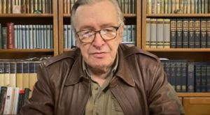Bolsonaro lamenta morte do guru dos bolsonaristas Olavo de Carvalho