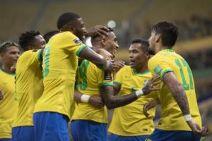 Possível encontro de Brasil e Argentina na semifinal da Copa do Mundo agita a web
