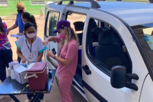 Carro da Vacina imuniza 506 pessoas contra a covid-19