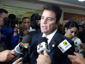 Pai de governador recebeu R$ 420 milhões nos oito primeiros meses de mandato