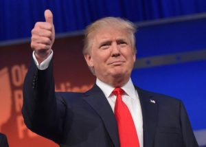 Donald Trump se entrega à prisão na Geórgia por acusações relacionadas às eleições de 2020