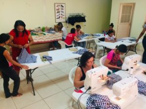 Projeto Valfenda oferece oficinas de moda gratuitas para mulheres