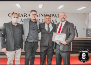 Tabanez recebe título de cidadão em Águas Lindas de Goiás