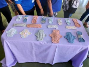 Sesc-DF leva oficina de confecção de absorventes para mulheres