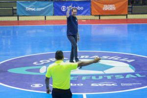 Presidente do Sistema Fecomércio-DF dá pontapé inicial para a 15ª Copa Brasília de Futsal