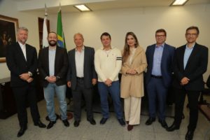 Senador Reguffe impõe condições: ‘Eu ainda não me defini como candidato’