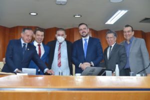 Vamos abrir o Palácio para todos os líderes”, diz Mendanha aos vereadores de Goiânia