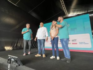 Ibaneis visita a Estrutural e destaca investimentos na cidade