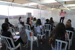 Curso sobre empreendedorismo qualifica 360 mulheres no Riacho Fundo II
