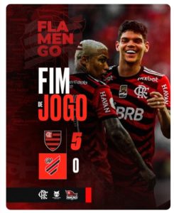 Flamengo goleia Athletico-PR por 5 a 0