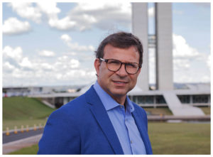 Governador de Minas Gerais apoia Paulo Roque