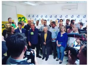 Pedro Simon e históricos do MDB-RS declaram apoio a Bolsonaro e Onyx