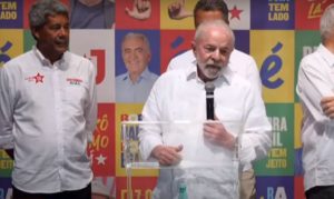 Lula se reúne com centrais sindicais