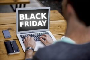Black Friday ou Black Fraude?  Especialistas dão dicas de como evitar golpes