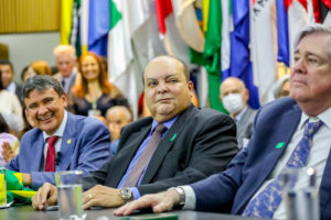 Combate às desigualdades é lembrado por Ibaneis em posse de ministro