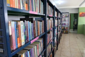 VALPARAÍSO CONTA COM UMA DAS MAIS COMPLETAS BIBLIOTECAS DO ENTORNO
