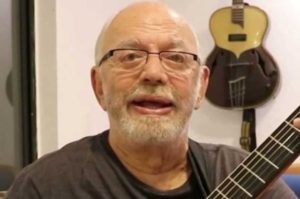 Morre o compositor Carlos Colla, aos 78 anos, no RJ