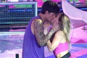 BBB 23:veja os casais que trocaram beijos na festa desta quarta