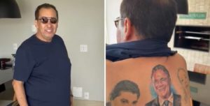 Senador Jorge Kajuru faz tatuagem nas costas com o rosto de Alvaro Dias