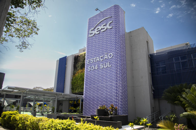 Sesc 504 Sul retoma aulas aquáticas com inscrições em 21/7
