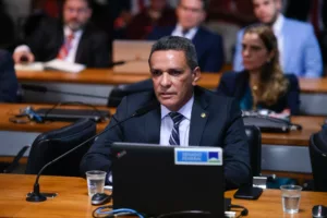 Senado aprova emenda que permite empréstimo consignado para beneficiários do Bolsa Família