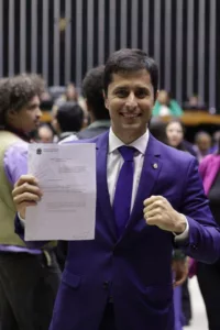 Deputado federal propõe atualização da Lei dos Planos de Saúde em audiência pública na Câmara