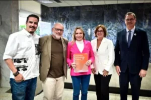 Celina Leão anuncia parceria entre governo, Fecomércio, Sebrae e universidade para fortalecer setor criativo no DF