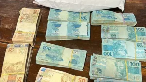 PF investiga aliados de Lira em operação contra superfaturamento de kits de robótica em Alagoas