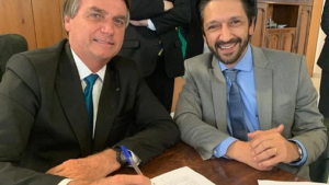 Bolsonaro demonstra apoio a Nunes e ressalta a importância de sua candidatura