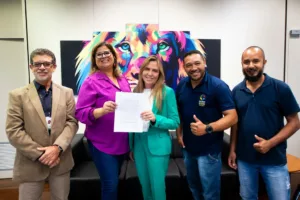 Celina Leão recebe servidores da carreira GAPS da saúde em busca da valorização