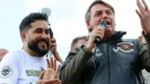 Bolsonaro critica governo de Lula em evento com apoiadores em Angra dos Reis