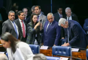 Senadores Buscam Autorização de Moraes para Visitar Coronel Naime