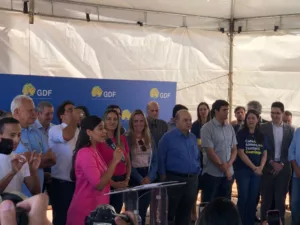 Mayara Noronha enfatiza a importancia da Política de Assistência Social em Sol Nascente/Pôr do Sol