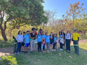 SEMA/DF e parceiros realizam ação de preservação do cerrado com alunos da escola CEF Nossa Senhora de Fátima