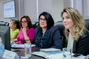Câmara de Mulheres Empreendedoras da Fecomércio-DF acolhe novas integrantes e define calendário de projetos