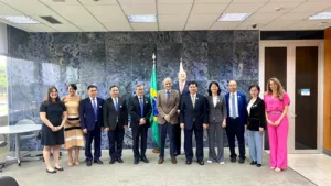 Prontos para investir no DF, empresários chineses visitam Brasília