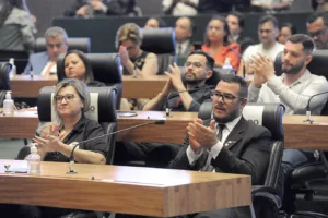 Homenagem a profissionais de radiologia da SES-DF na CLDF