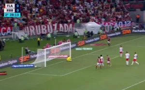Flamengo vence Bragantino por 1 a 0 na Luta pelo título brasileiro