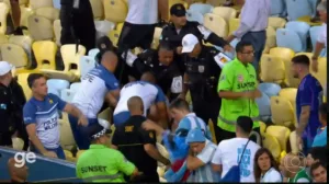 Confronto entre torcedores de Brasil e Argentina mancha o espetáculo no Maracanã