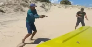 Dupla de assaltantes em Cumbuco é capturada após tentativa de roubo a turistas em buggy