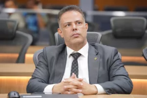 Alego: Líder do PL critica governo de Goiás e projeta força nas eleições municipais
