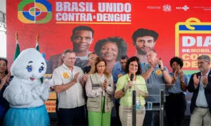 Ministra da Saúde lidera batalha contra a dengue em Espírito Santo e Bahia