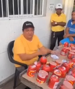 Pré-candidato distribui mortadela em troca de votos: populismo em Igarapé-Mir
